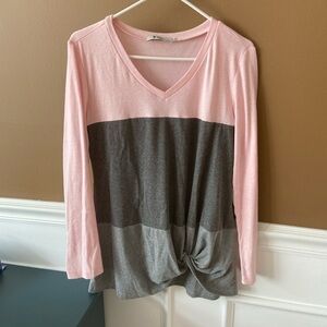 Yidarton Pink and Grey Color Block Long Sleeve V-neck Top Size Medium Soft